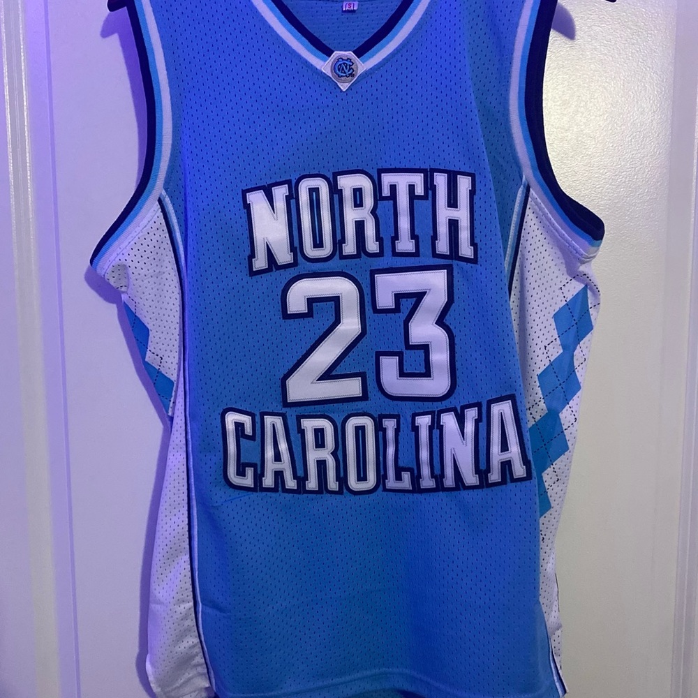 Michael Jordan unc jersey #23